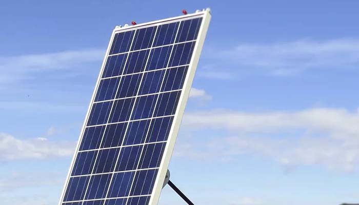 RangeWard PowerGrazer Retractable 140 Watt Solar Panel